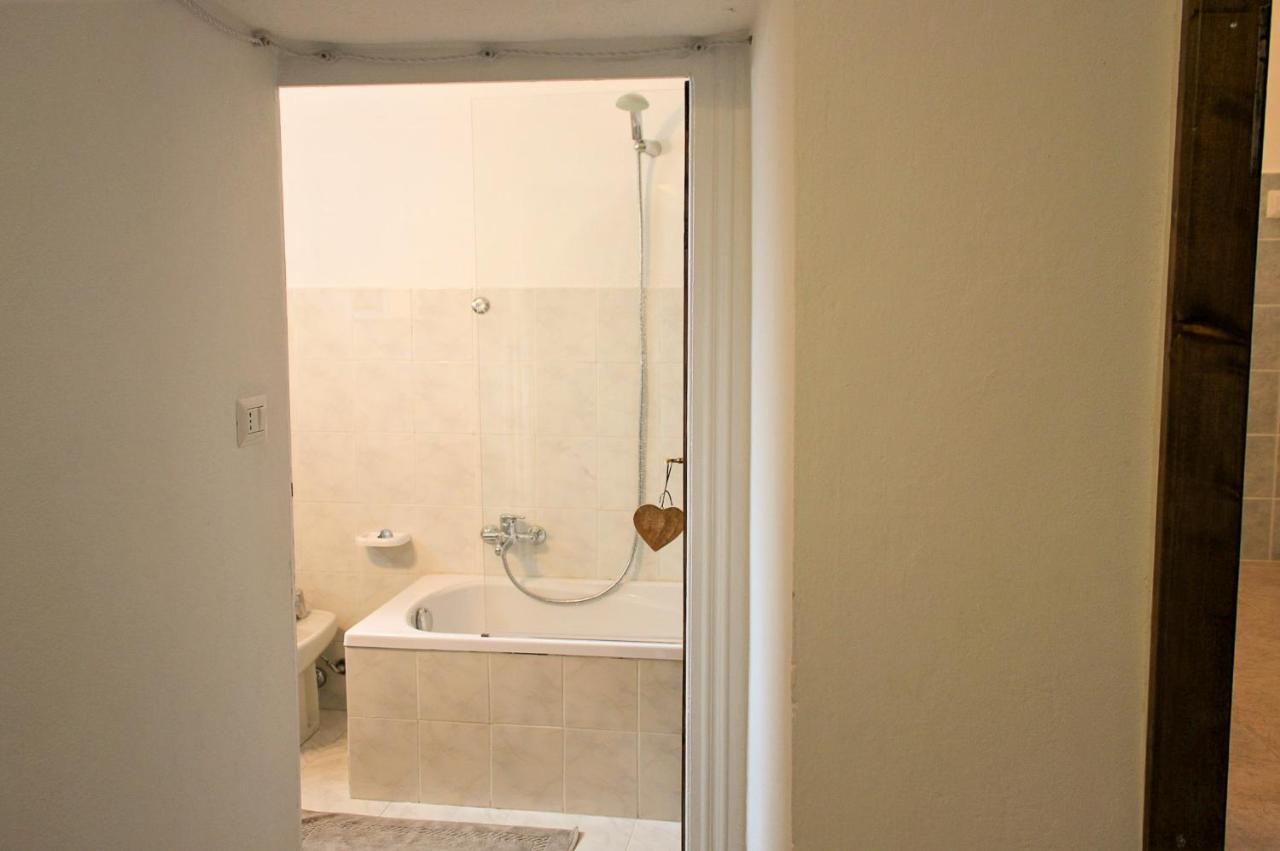 Tre Terre Ferienwohnung Pianello Del Lario Kültér fotó